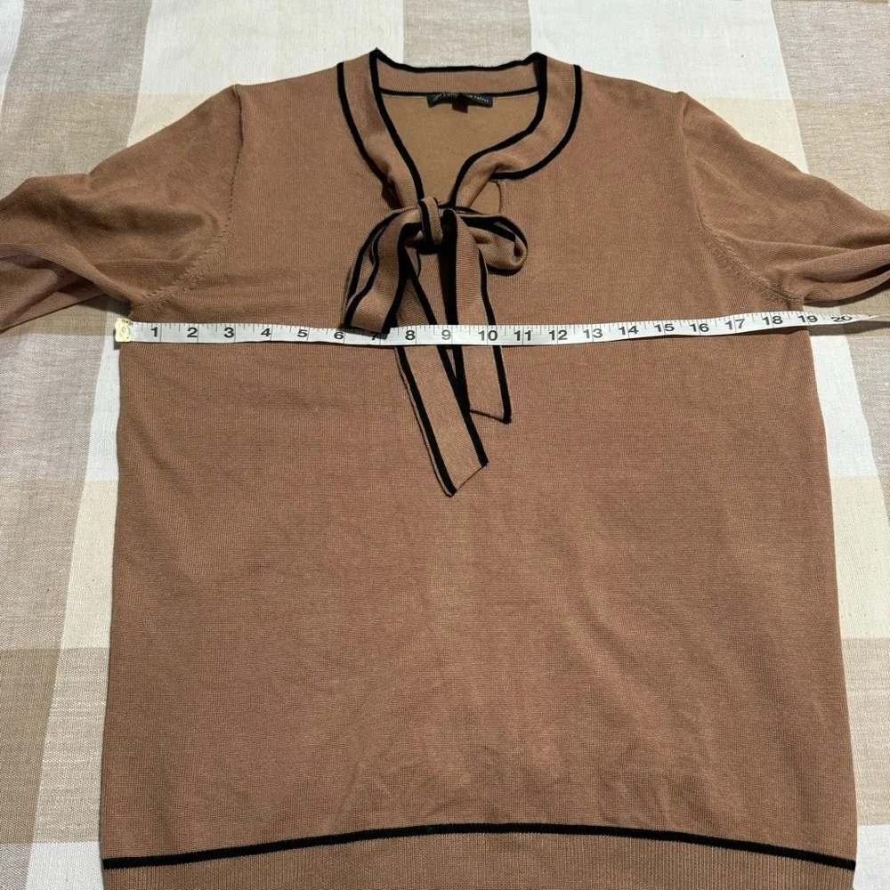 Adrianna Papell Tipped Bow Neck Sweater In Camel/Black- M - Picture 7 of 8